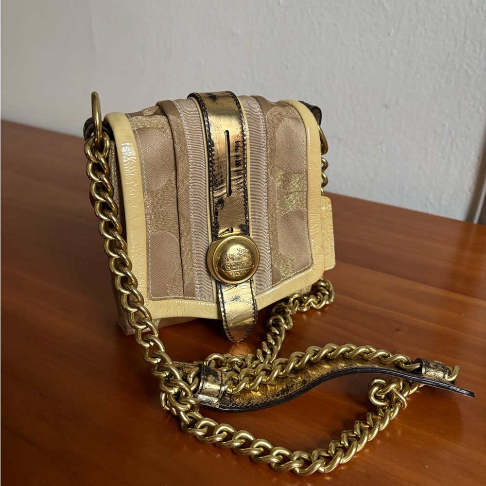 NWOT Coach Limited Mini Shoulder Bag Clutch Signature Jacquard Gold Chain Strap